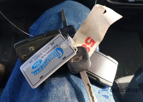 2015 Chevrolet Silverado 1500 2Lt z USA, uszkodzony, nr VIN 3GCUKREC5FG530603